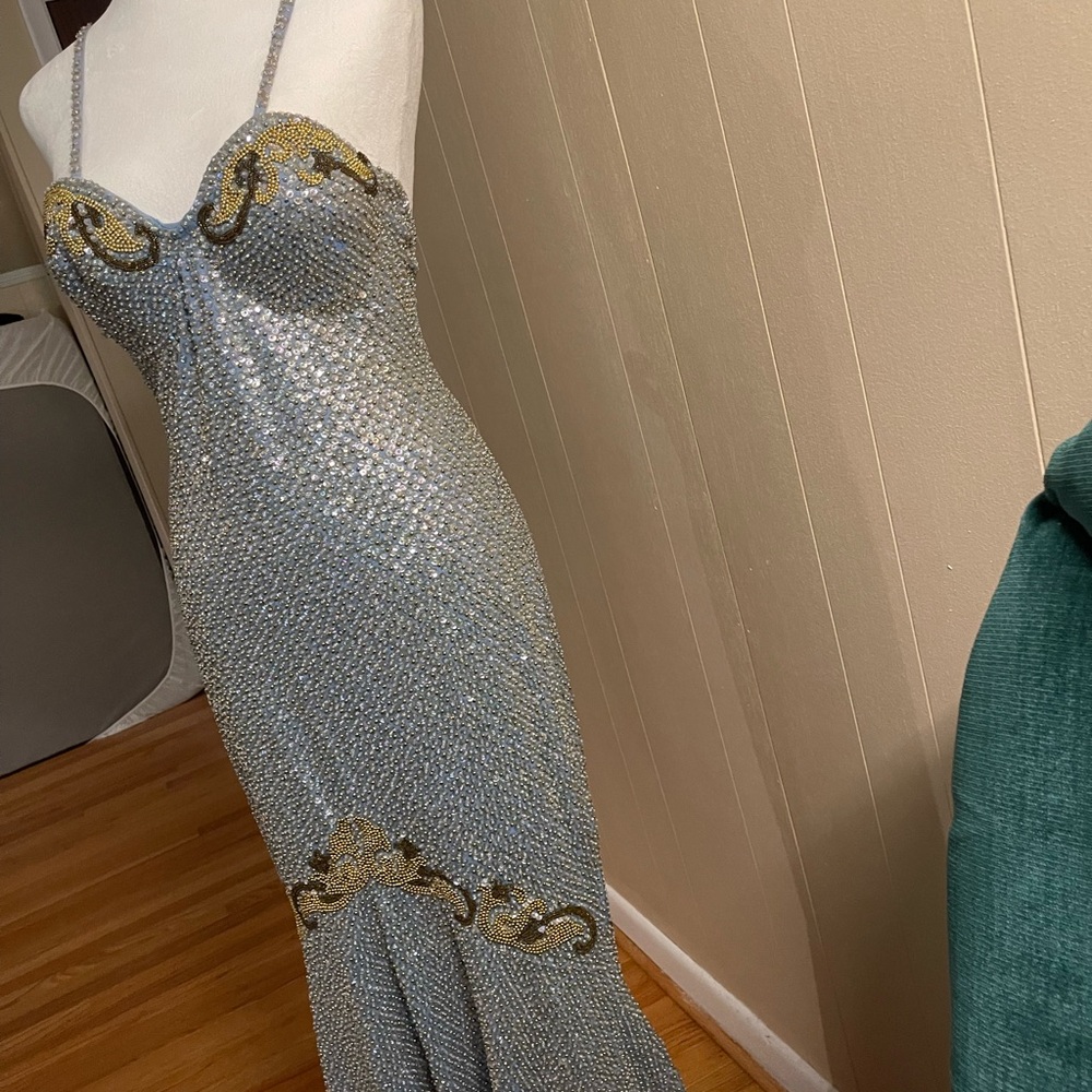 Elegant Blue and Gold Evening Gown - Picture 2 of 3